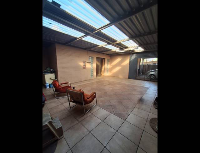 3 BEDROOM HOUSE FOR SALE IN THREE RIVERS